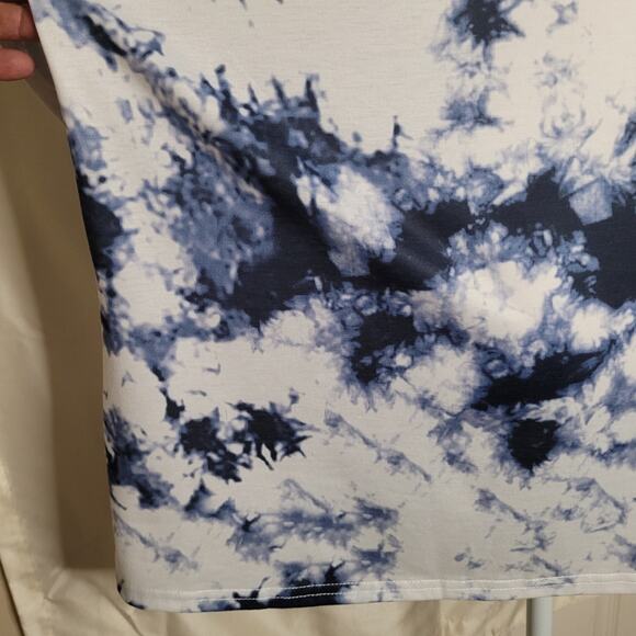 Women's 3XL Blue and White Off-the-Shoulder Short Sleeve Shirt - Picture 9 of 11